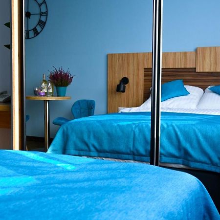 Aparthotel Legnica - Apartamenty Z Aneksem Kuchennym Экстерьер фото